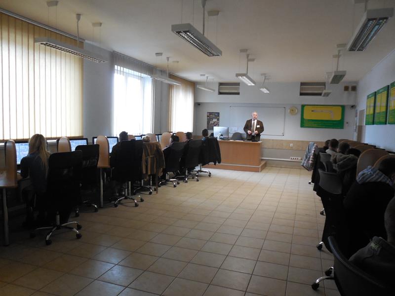 zdjęcie sali egzaminacyjnej